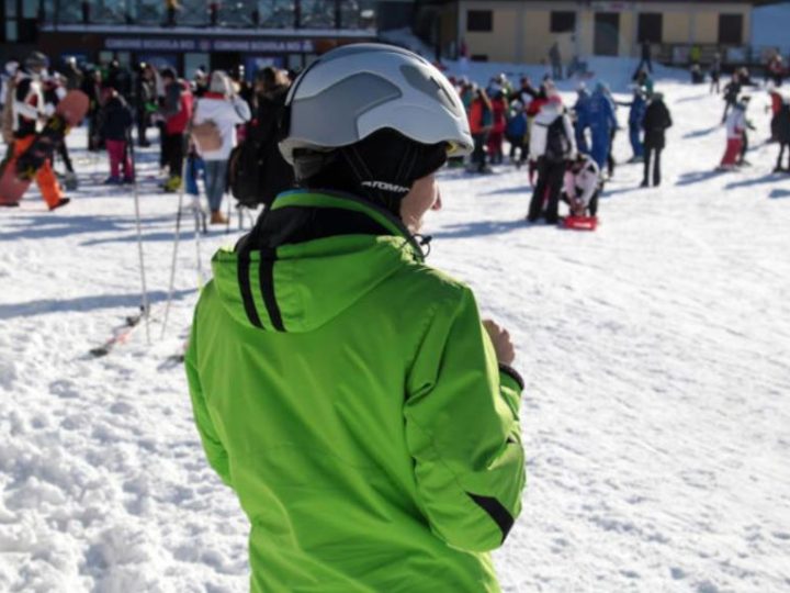 Cane al guinzaglio mentre scia: ecco com’è stato multato un turista a Madonna di Campiglio!